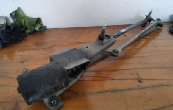Ford Focus Front wiper linkage 0390241732 4M5117508BA B32H67340