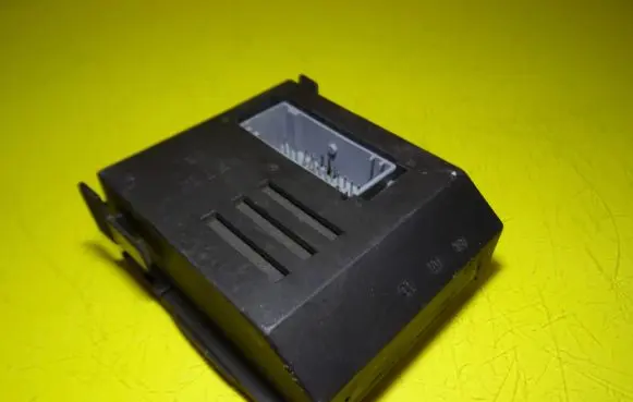 Renault Megane I Air conditioner control unit module 9140010352 7700427697A