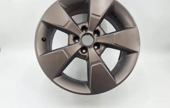 Jeep Cherokee KL R18 alloy rim