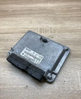 Opel Astra G Engine control unit/module ECU 09133267 0281001869