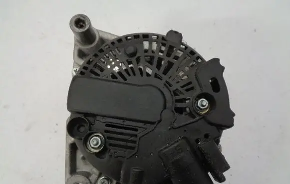 Citroen Berlingo Generator/alternator LRA03457