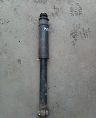 Toyota Verso Rear shock absorber/damper 485300F040