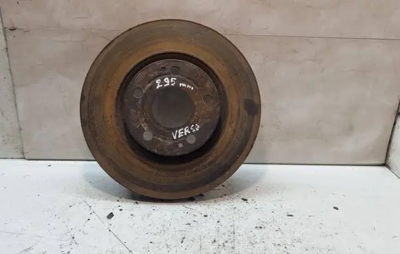 Toyota Corolla Verso AR10 Front brake disc