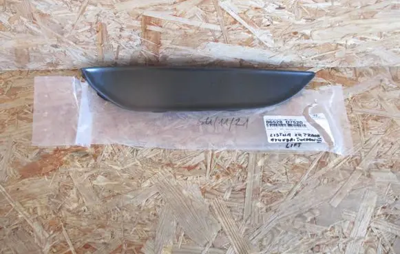 Hyundai Tucson TL Front bumper splitter molding 86528-D7520