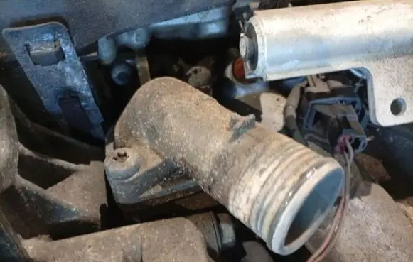 Volvo S60 Engine coolant pipe/hose