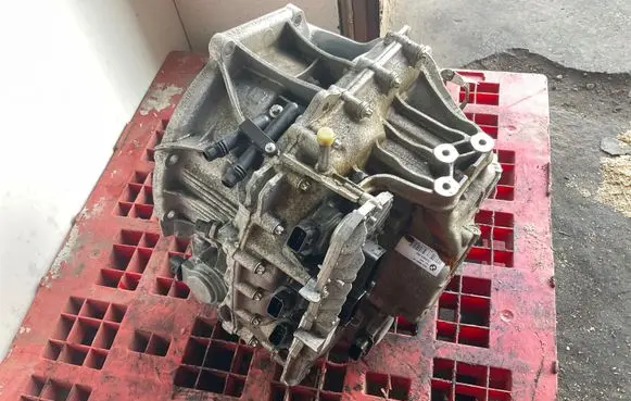 BMW 1 F40 Automatic gearbox 9884617 GD7F32AG 198860083