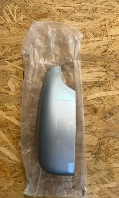 Volvo XC60 Plastic wing mirror trim cover R1K8ANincar