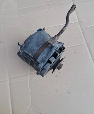 Mercedes-Benz 280 450 W116 Generator/alternator 0120400716