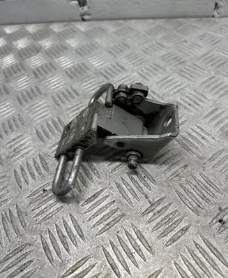 Rear door hinge set