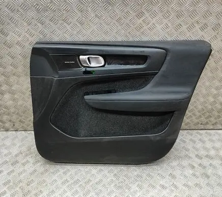 Volvo XC40 Front door card panel trim 32282669