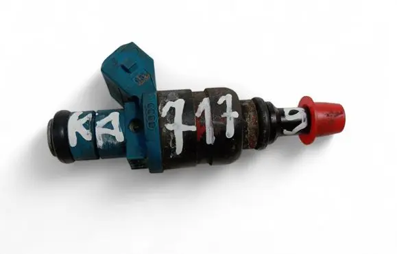 Fuel injector