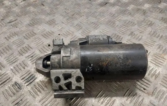 BMW 5 E60 E61 Starter motor 1005831596