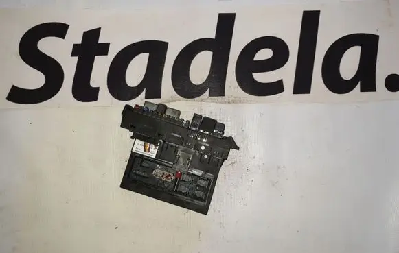 Mercedes-Benz E W211 SAM control unit A2115454301 2115454301