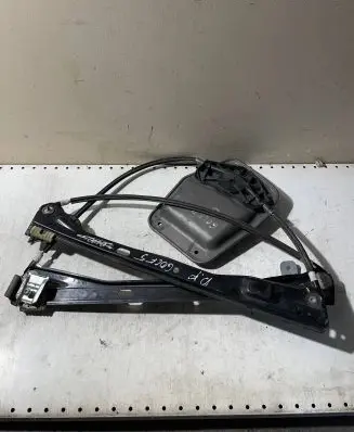 Volkswagen Golf V Front door window regulator with motor 1K3837462B 1K4837462B 5M0837462
