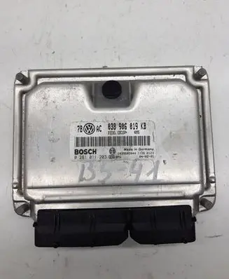 Volkswagen PASSAT B5.5 Engine control unit/module 038906019KB 1039S02044 0281011201