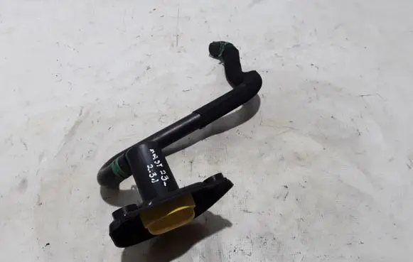 Renault Master III Oil fill pipe 152596817R