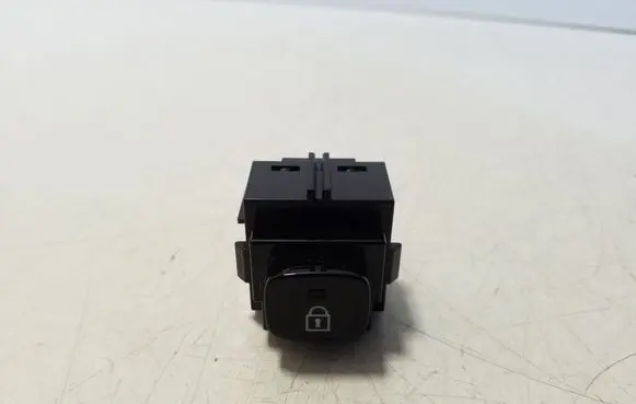 Polestar 2 Central locking switch button 32279487