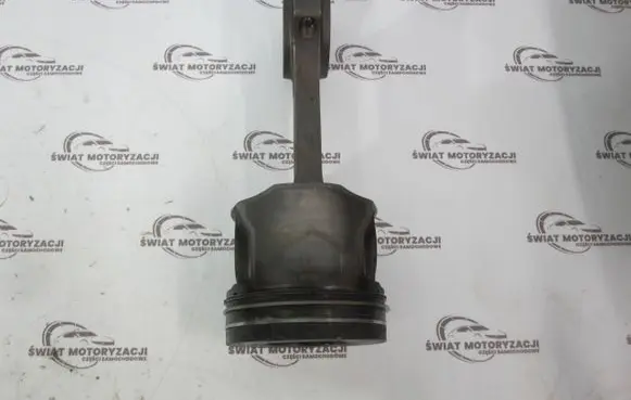 Ford Transit Piston with connecting rod H268X