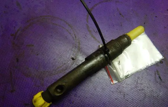 Renault Scenic I Fuel injector 8200047509
