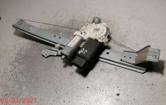 Mercedes-Benz A W168 Rear door window regulator with motor A1688203342