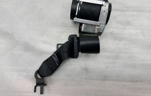 Volvo XC90 Rear seatbelt 31484582