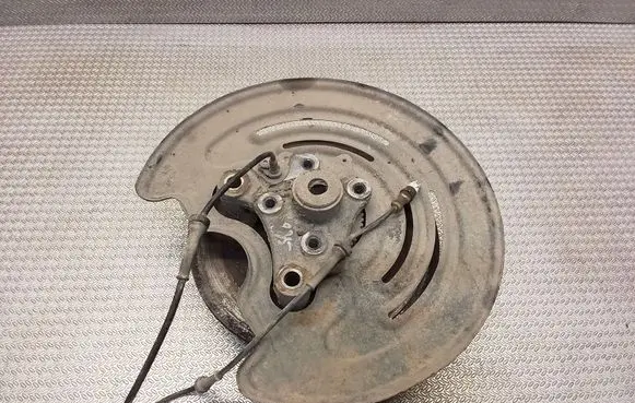 Opel Vivaro Rear wheel hub spindle/knuckle 