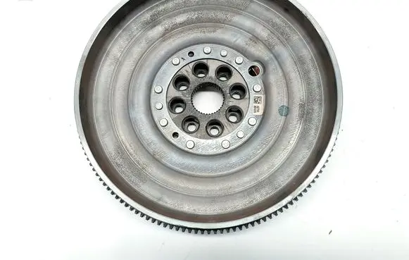 Mercedes-Benz CLA C117 X117 W117 Flywheel A2700301005