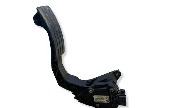 Dacia Sandero II Accelerator throttle pedal 6PV00997803 18112012 180022703R