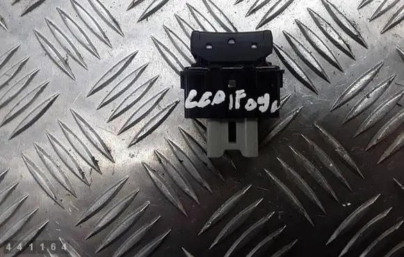 Nissan Leaf II (ZE1) Seat heating switch