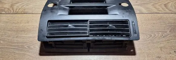 Citroen C4 I Dash center air vent grill 9682150977