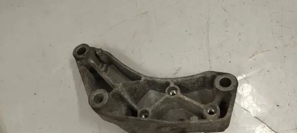Audi A3 S3 8V Gearbox mounting bracket 1k0199117