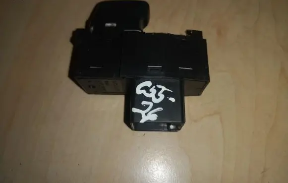 Volvo XC90 Electric window control switch 8685288 C5526