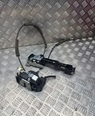 Nissan Navara D23 Front door lock