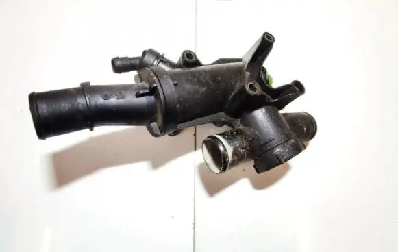 Volvo V50 Engine coolant pipe/hose 53537 9656182980