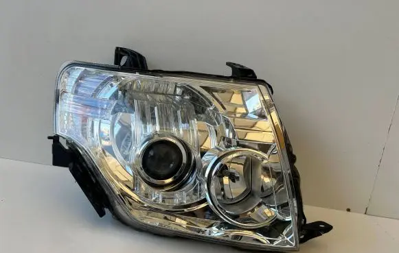 Mitsubishi Pajero Headlight/headlamp KOITO100-87873