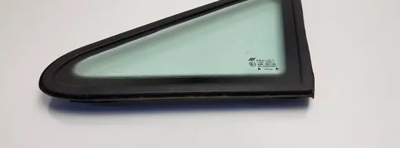 Ford Galaxy Front triangle window/glass 
