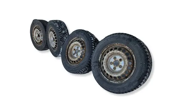 Volkswagen Transporter - Caravelle T5 R16 C winter/snow tires with studs 7H0601027D
