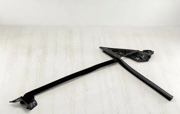 BMW i4 Front door rubber seal 7482950