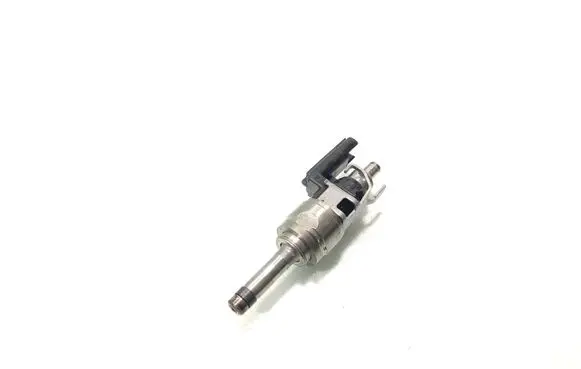 Volvo V40 Fuel injector 31432774