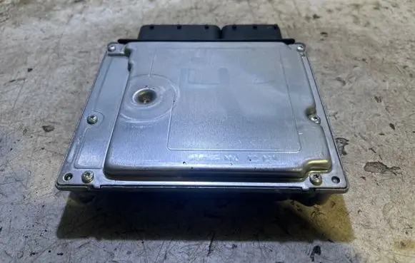 Mercedes-Benz E W211 Engine control unit/module A6481503079 1039S0000 0281012364
