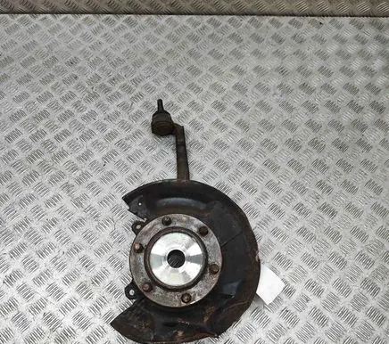 Toyota 4 Runner N180 Front wheel hub 4320235060 4350235110