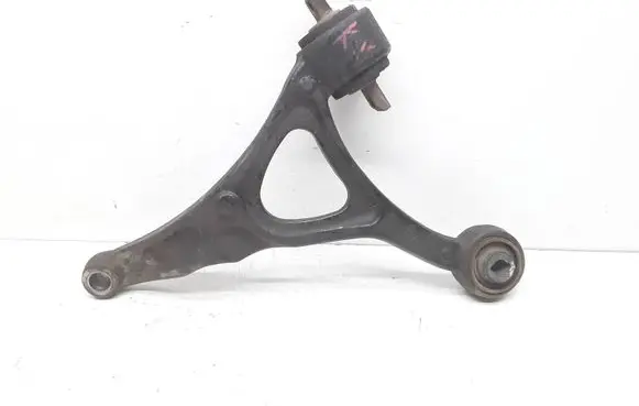 Volvo XC90 Front lower control arm/wishbone