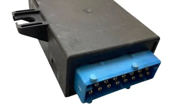 BMW 3 E36 Window wiper relay 8357068 61358357068 05012100