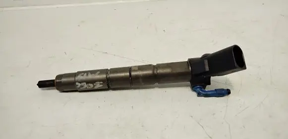 Mercedes-Benz E W213 Fuel injector 0445117048 A6540700187