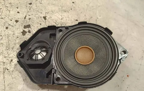 BMW X3 F25 Panel speaker 9237281 18B20010