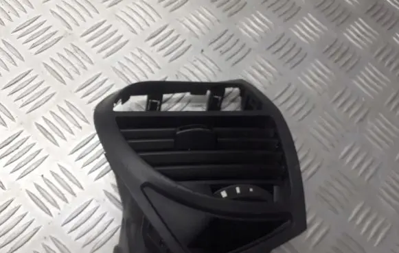 Citroen C4 I Picasso Dashboard air vent grill cover trim 96541119ZD