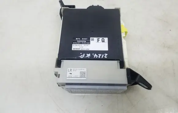 Lexus IS III XE30 Fuse module 8922153230