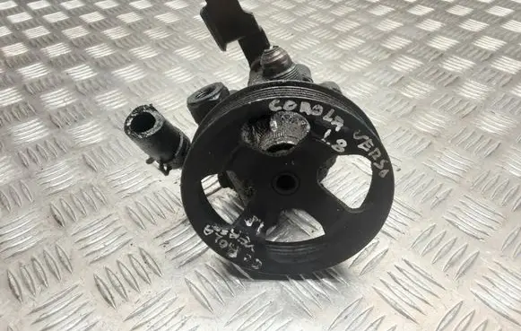 Toyota Corolla E120 E130 Power steering pump