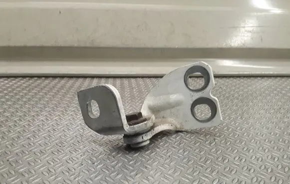 Fiat Tipo Rear door lower hinge