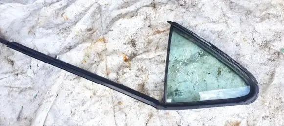 Peugeot 406 Rear vent window glass 